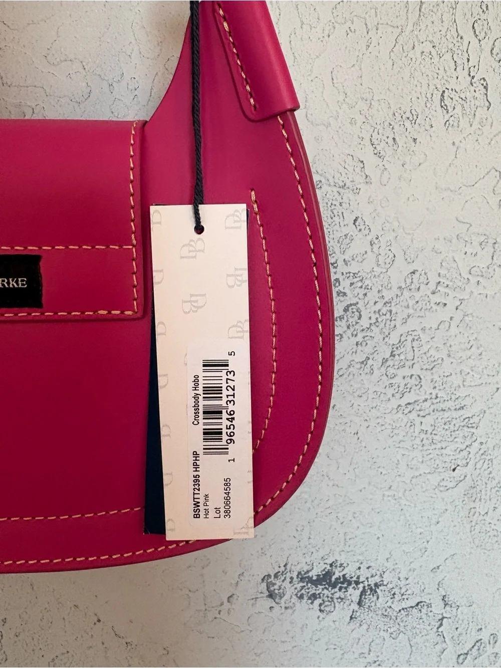 Dooney & Bourke compact dooney